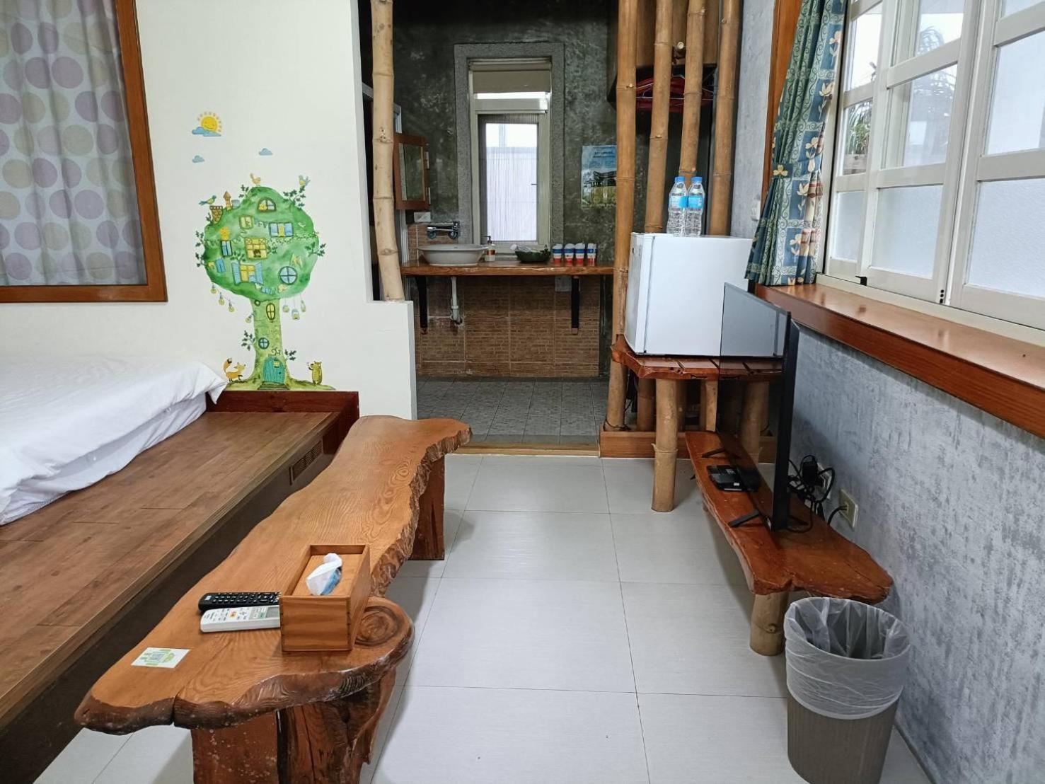 צ'ישאנג Xian Qing Yu Zhi Homestay מראה חיצוני תמונה