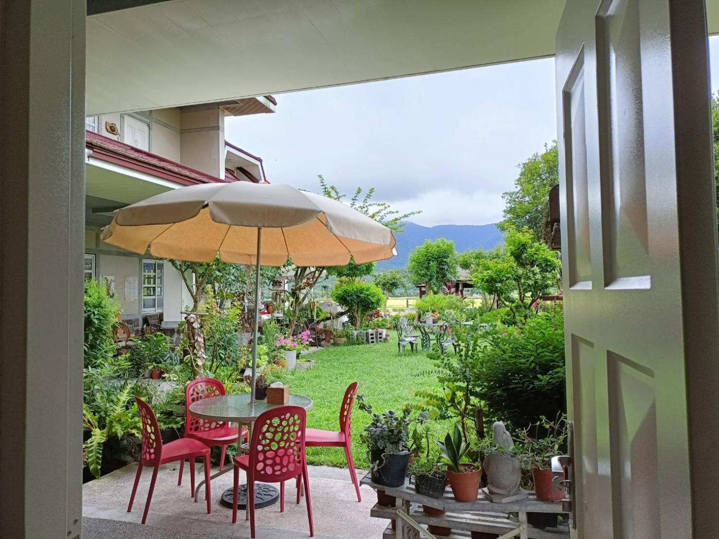 צ'ישאנג Xian Qing Yu Zhi Homestay מראה חיצוני תמונה