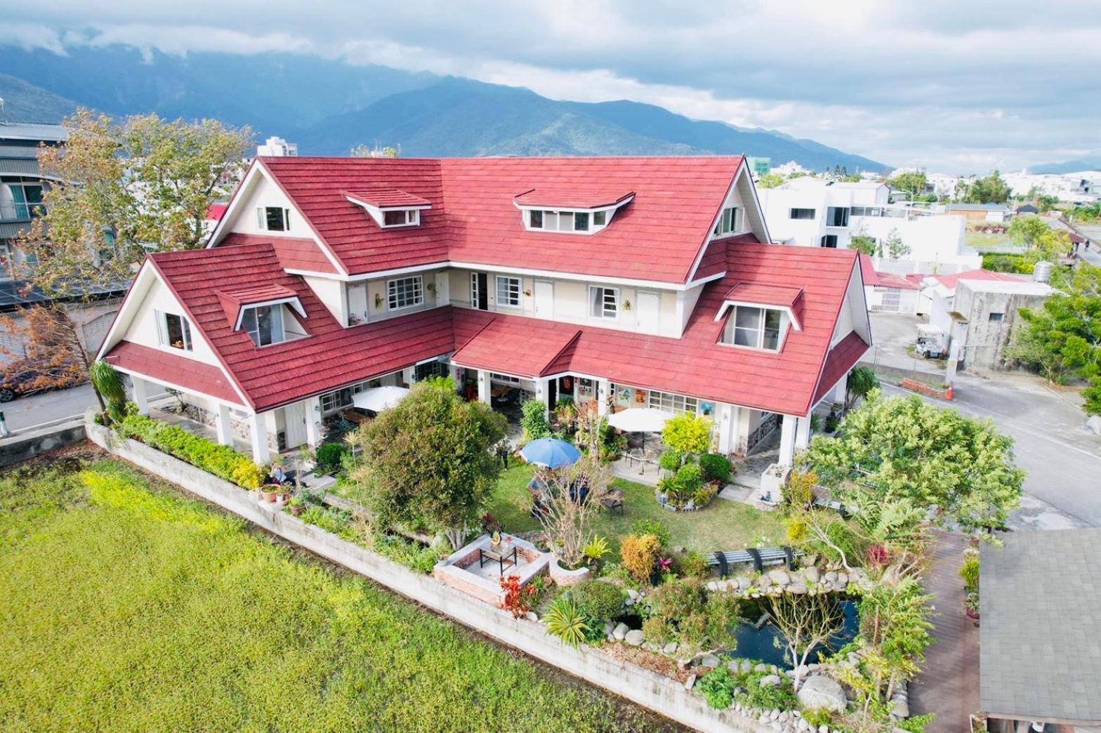 צ'ישאנג Xian Qing Yu Zhi Homestay מראה חיצוני תמונה