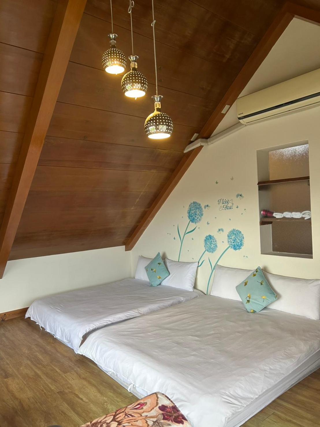 צ'ישאנג Xian Qing Yu Zhi Homestay מראה חיצוני תמונה